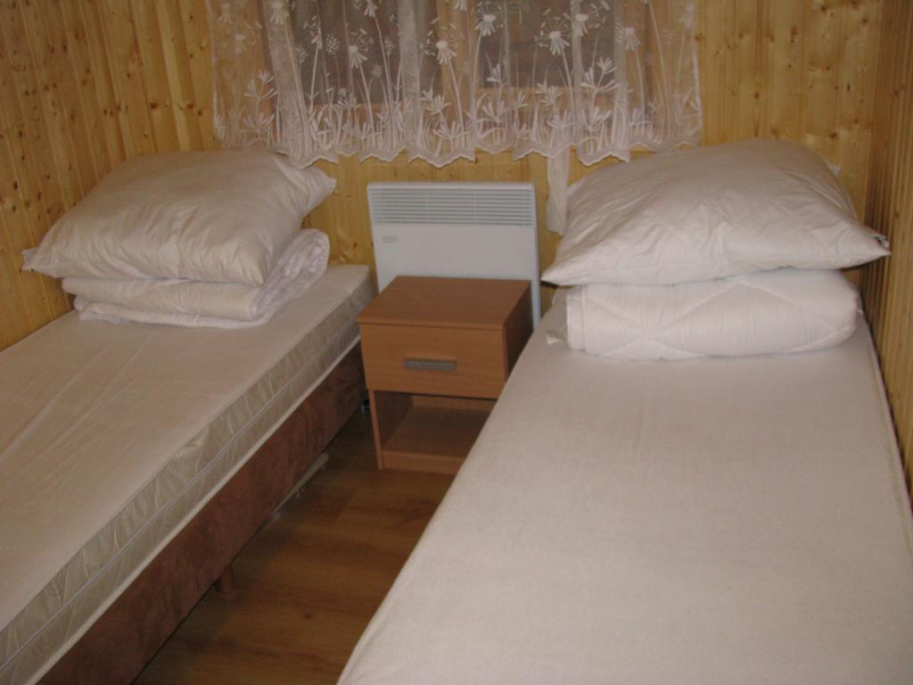 Domki Letniskowe Arkon Strykowo Bagian luar foto